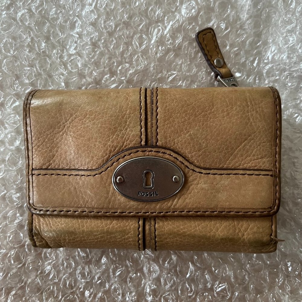 Tan Fossil Leather Wallet
